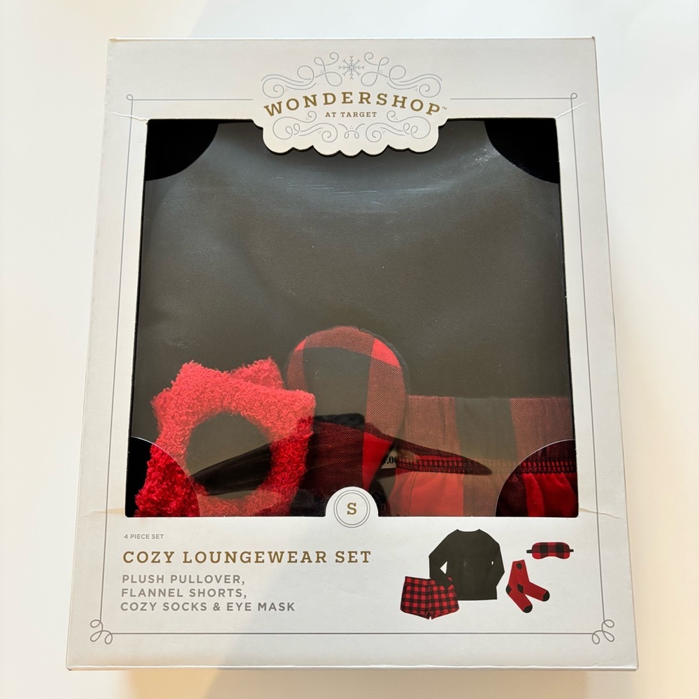 Women’s Wondershop Holiday/Christmas pajama set